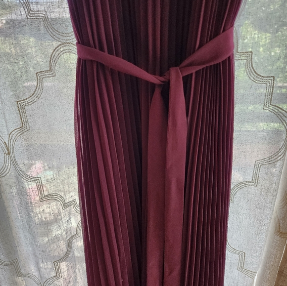 Victoria Secret Dresses - Picture 3 of 11